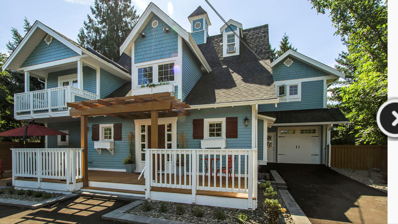 Kelowna Bed & Breakfast (CHATHAM HOUSE) Kelowna,, Canada Best Price