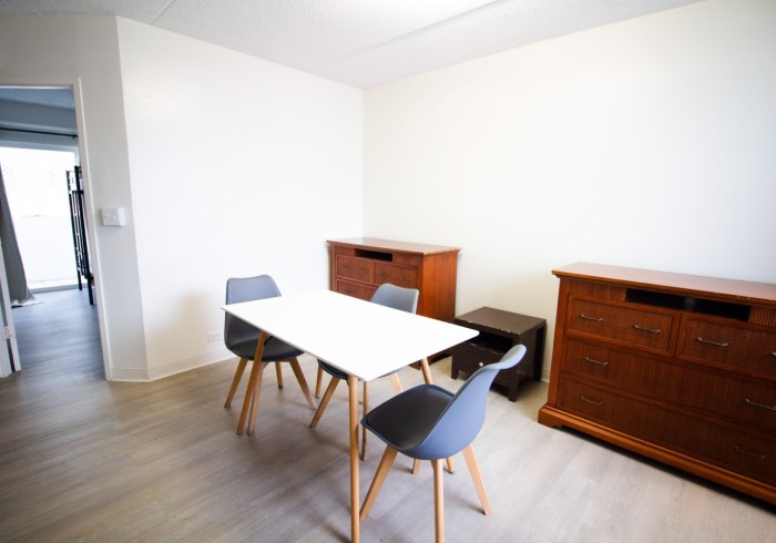 4 Bed Co-Ed Dorm with Kitchen — photo 3