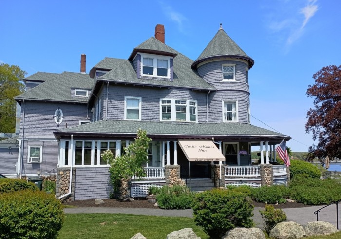 Castle Manor Inn