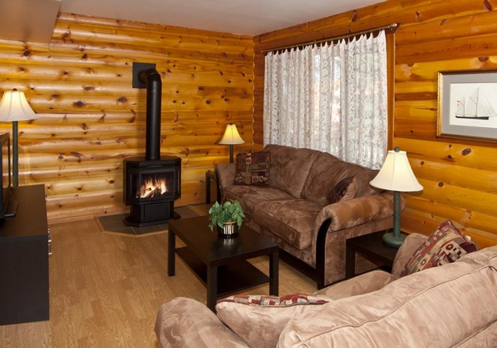 Chalet 132 living room